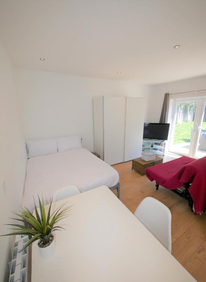 Turay Court Holiday Apartments Bournemouth Exterior photo