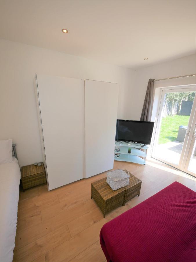 Turay Court Holiday Apartments Bournemouth Exterior photo