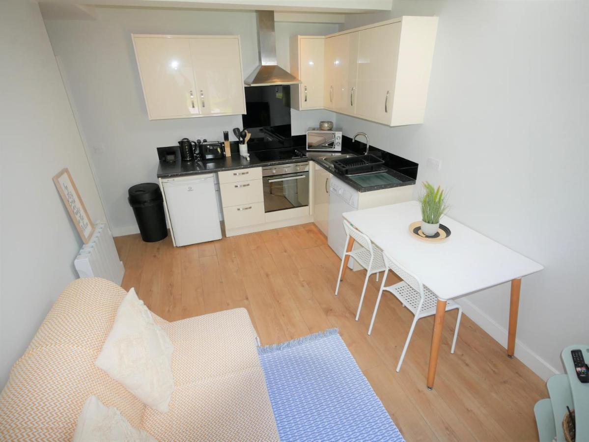 Turay Court Holiday Apartments Bournemouth Exterior photo