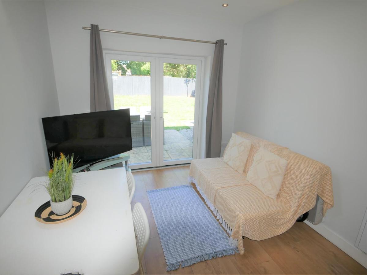 Turay Court Holiday Apartments Bournemouth Exterior photo